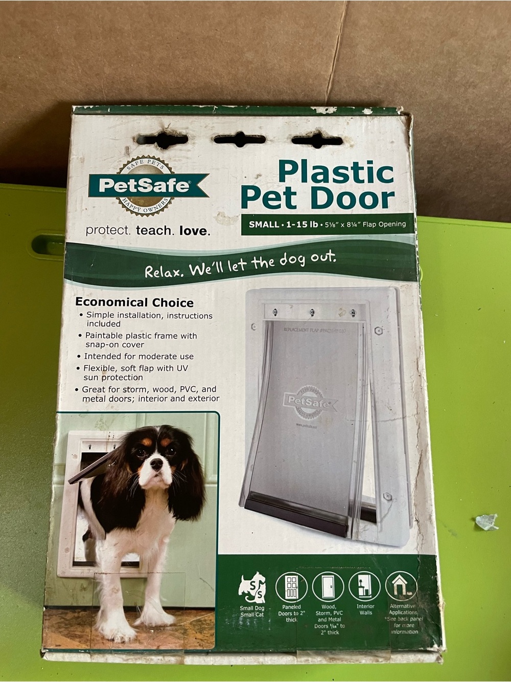 PetSafe Plastic Pet Door White Frame with Clear Flap